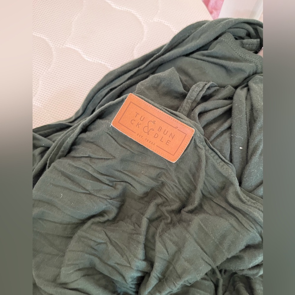 Tuck & Bundle Wrap